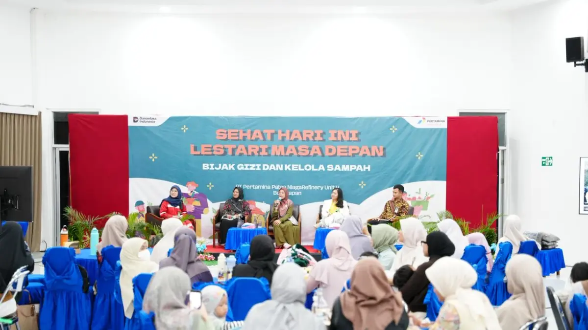 

PROSEHAT: Sosialisasi Pengelolaan Sampah bertajuk “Sehat Hari Ini, Lestari Masa Depan: Bijak Gizi dan Kelola Sampah”. Kegiatan ini berlangsung di Main Hall Gedung Banua Patra

