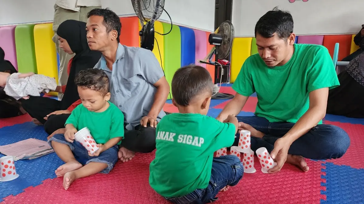 BERIMBANG: Program Rumah SIGAP menghadirkan pengasuhan yang tidak sepenuhnya diserahkan kepada lembaga, melainkan melibatkan orang tua atau pengasuh utama secara aktif.