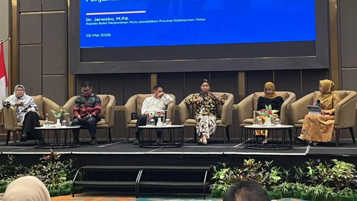 Kepala BPMP Kaltim Jarwoko (ketiga kanan) menjadi narasumber dalam Sarasehan Pendidikan di Hotel Fugo Samarinda, Sabtu (2/5). (FOTO NASYA/KP)