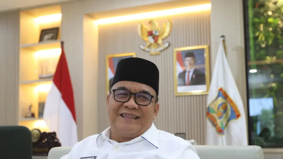 ATENSI: Wakil Wali Kota Balikpapan, Bagus Susetyo, menekankan pentingnya kolaborasi semua pihak untuk meningkatkan kesejahteraan buruh melalui upah layak dan jaminan sosial. ANGGI PRADITHA/KP