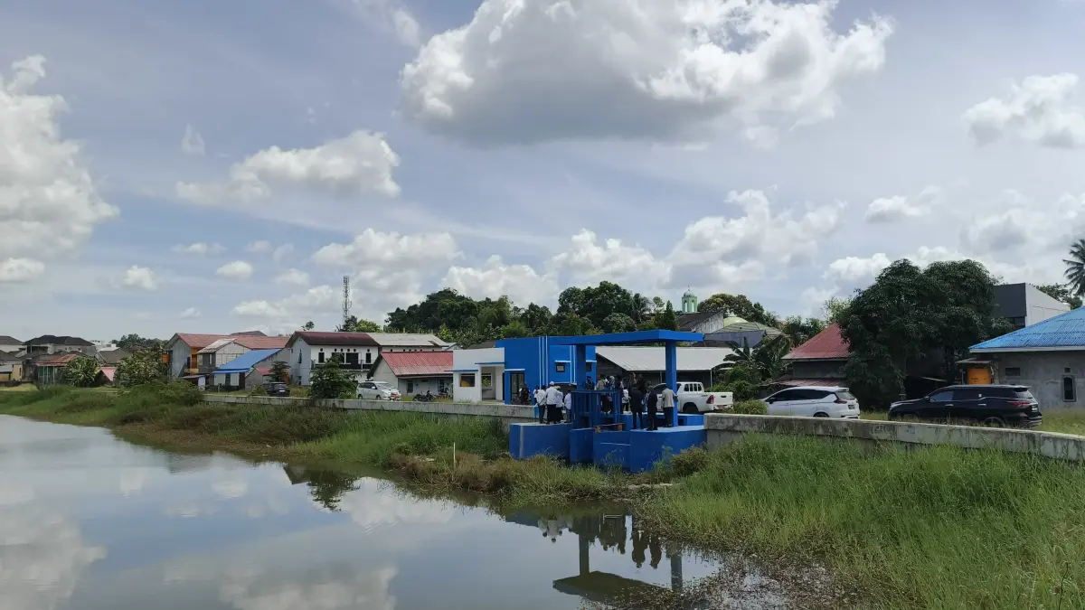 BELUM OPTIMAL: Pembangunan kolam retensi SLI masih berproses, sejumlah fasilitas belum rampung.