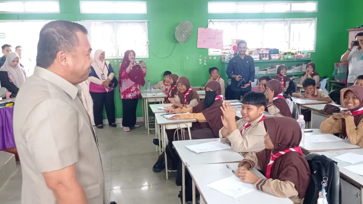BERHARAP: Kebijakan melarang guru non-ASN di sekolah negeri mulai tahun depan mendapat keluhan dari Pemkot Bontang. ADIEL KUNDHARA/KP