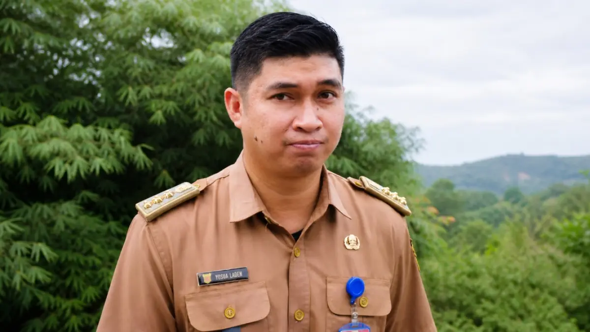 Kepala Kesbangpol Samarinda Yosua Laden.