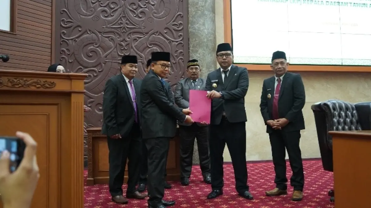 CATATAN: Rapat paripurna rekomendasi atas LKPj Pemkab Kutai Barat.