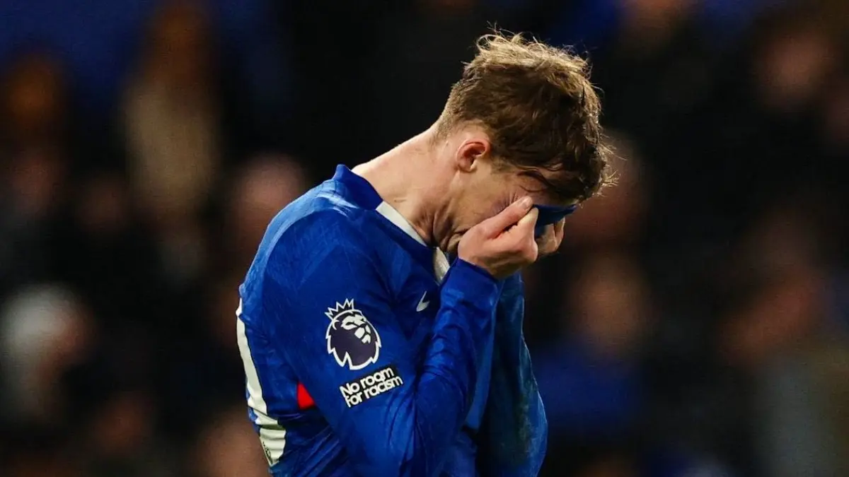 Cole Palmer gagal mengeksekusi penalti. Chelsea kalah 1-3 dari Nottingham Forest. (foto: X/centregoals)