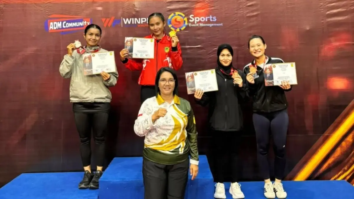 POLWAN PRESTASI: Polwan Ditsamapta Polda Kaltim meraih juara nasional karate piala Menteri Pertahanan (Menhan) di Dome Balikpapan.