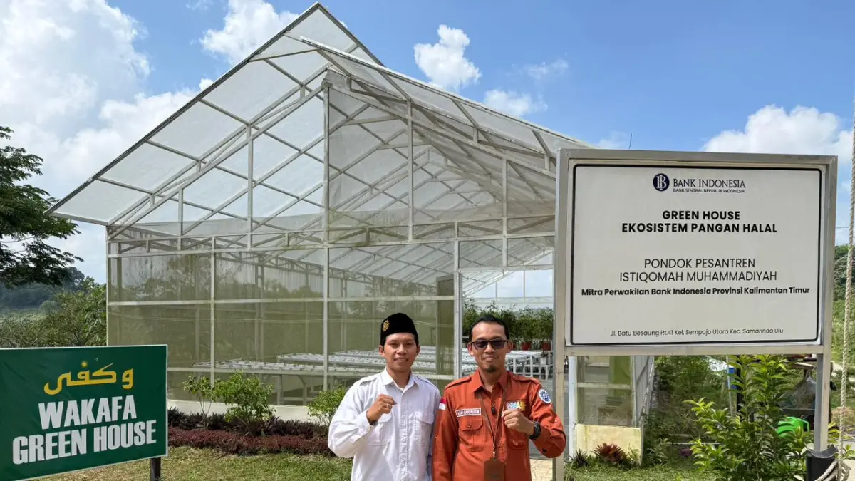 POTENSI: Wakafa Green House yang dibangun tahun lalu kini produktif dengan 4 kilogram cabai perminggu. Serapan dan permintaan pasar sangat tinggi.
