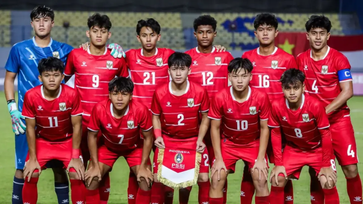 Skuad Timnas Indonesia U-17  malam ini akan menghadapi China U-17 pada laga perdana Grup B Piala Asia U-17 2026. (Foto Jawa Pos)