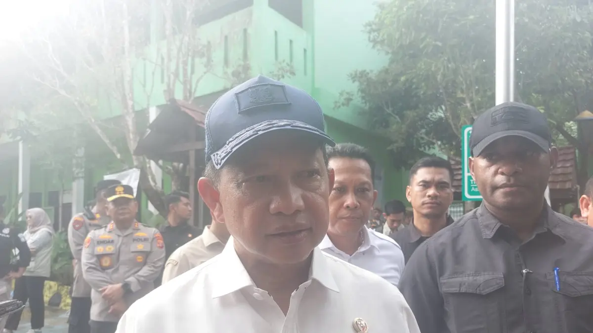 Menteri Dalam Negeri Tito Karnavian saat berkunjung ke Balikpapan, Selasa (5/5).