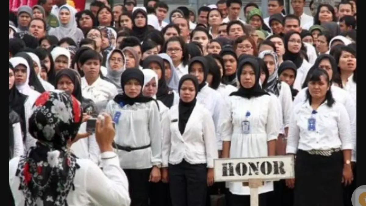 Ilustrasi guru honorer. Polemik guru non-ASN 2027 dijawab pemerintah. Surat Edaran 7/2026 disebut bukan kebijakan penghentian massal tenaga honorer. (Ist)