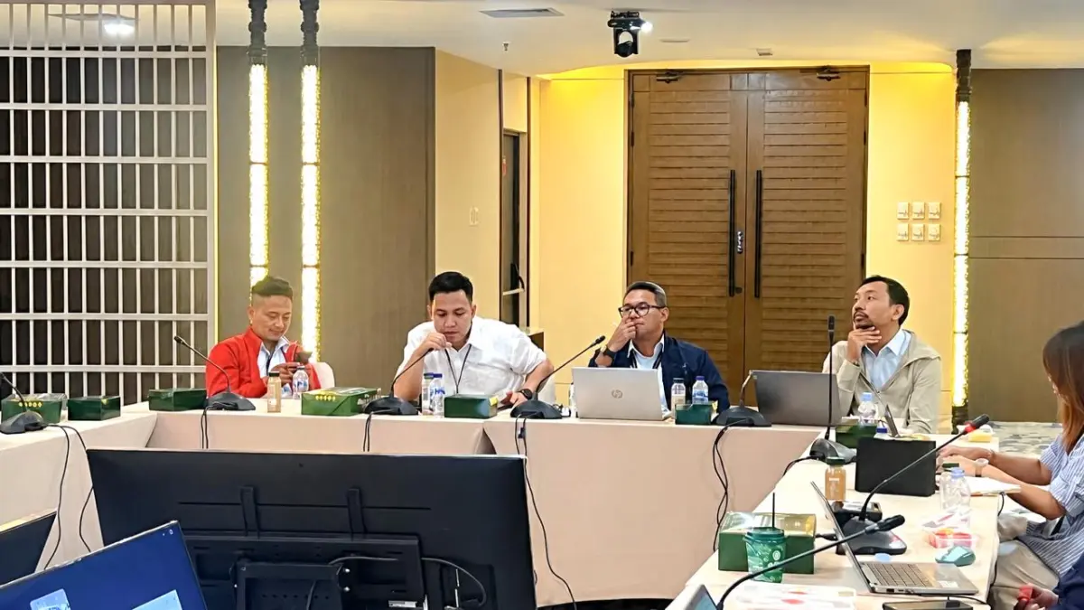KOORDINASI: Perwakilan PLN UIP KLT mengikuti koordinasi penanaman dokumen KKPR SUTT 150 kV Kuaro–GIS 4 IKN ke dalam Aplikasi OSS di Ruang Rapat Saguling, PLN Kantor Pusat, Jakarta.