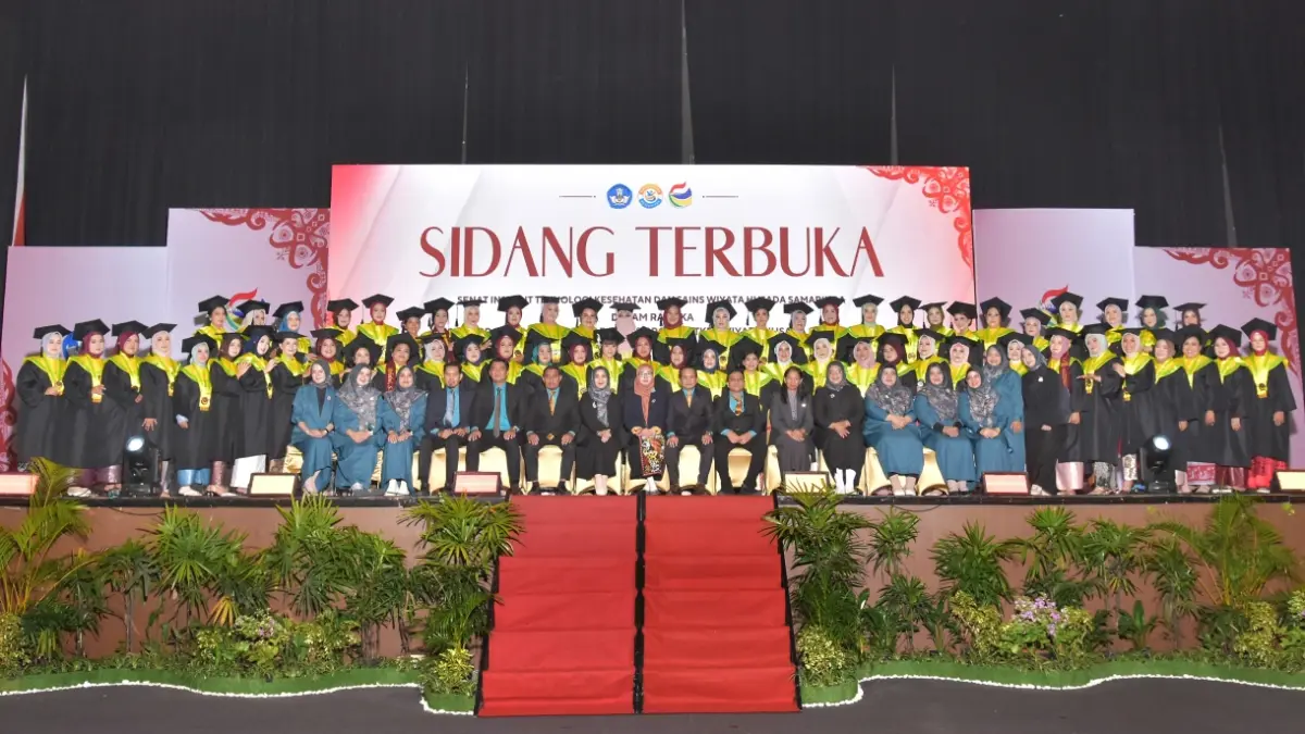Wisuda ITKES WHS Samarinda di Plenary Hall Gelora Kadrie Oening Sempaja, Rabu, 6 Mei 2026.