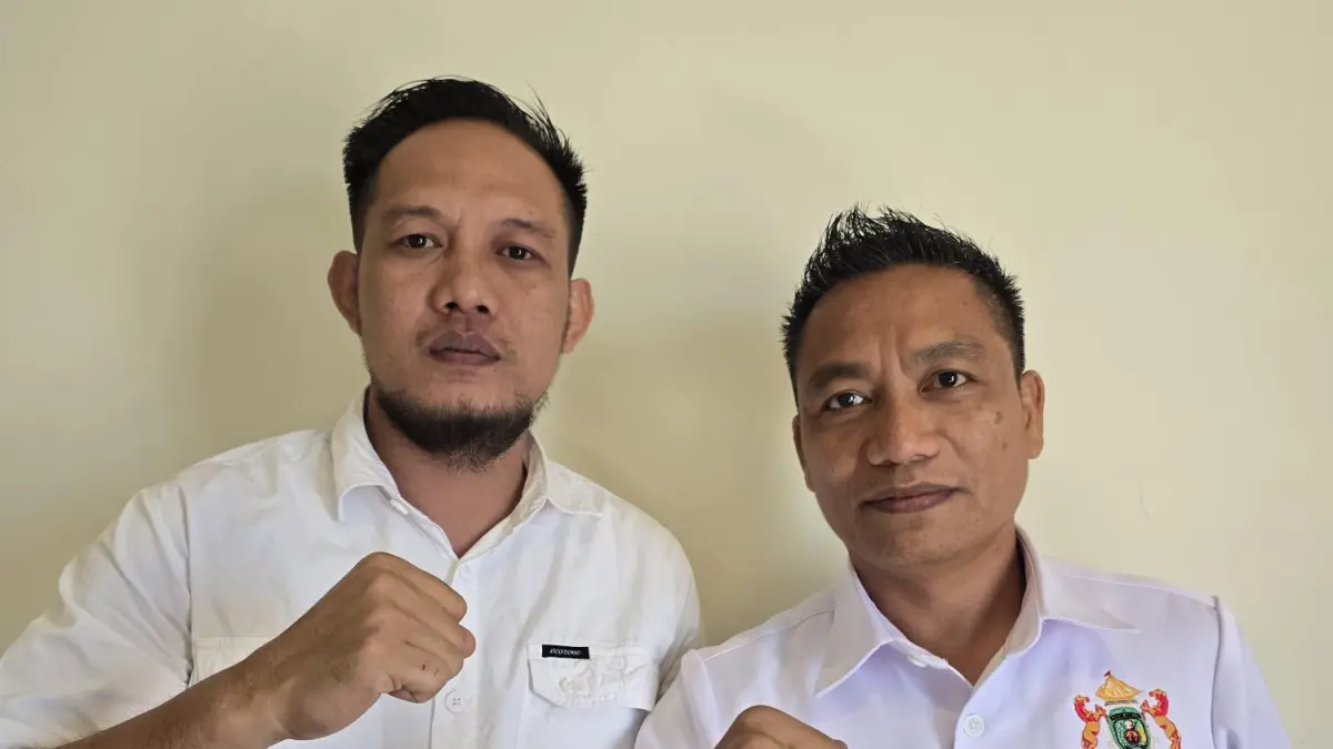 Calon Ketua Kadin Kutim, Sesthy Saring Bumbungan (kanan). (Ist)

