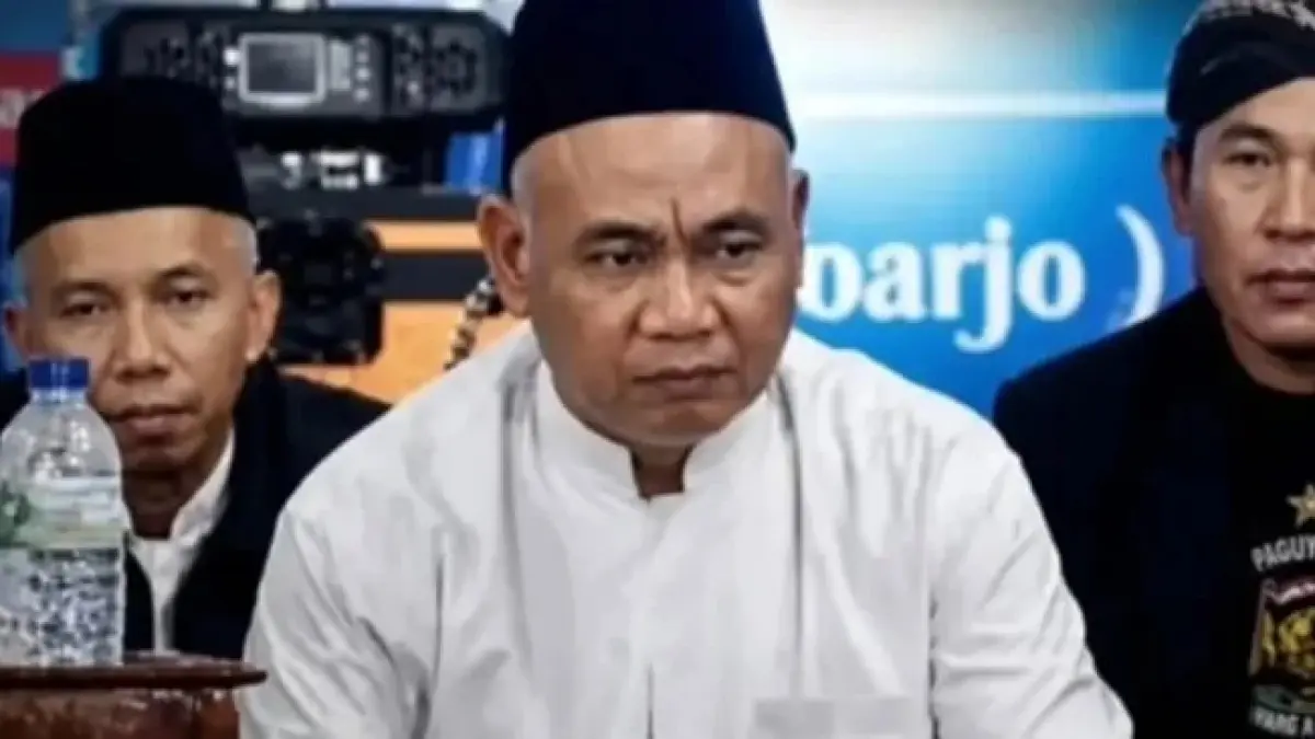 Kiai Ashari yang jadi tersangka cabul terhadpa puluhan santriwati. (Ist)