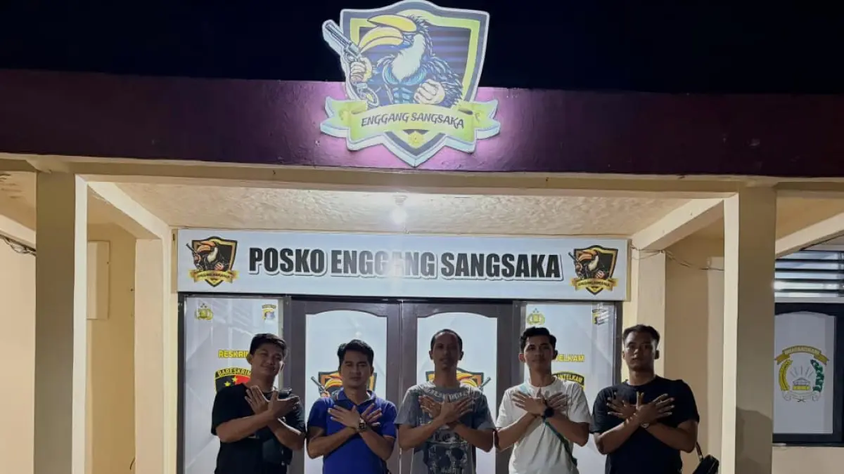 Terduga pelaku MA alias A diamankan di Polsek Sangkulirang usai ditangkap terkait kepemilikan 139 gram sabu di Desa Susuk Dalam, Kecamatan Sandaran, Kutai Timur. 
