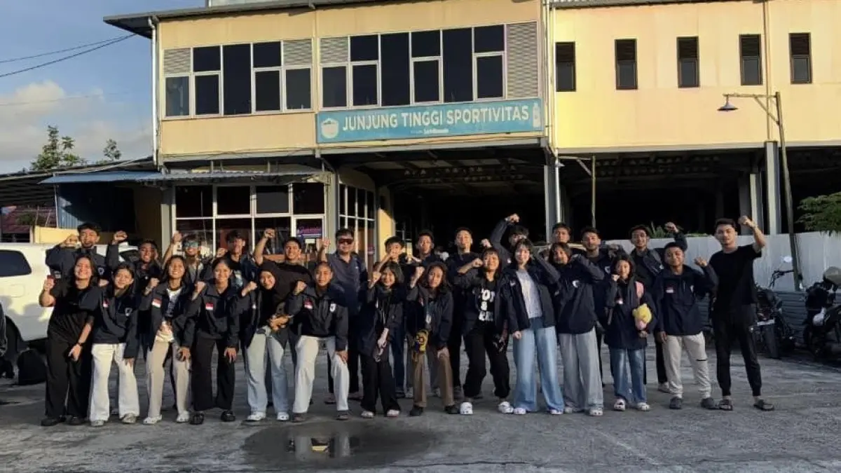 KEBERANGKATAN: Skuad PB Hevindo berangkat ke Kutim pada Sabtu (9/5) pagi.