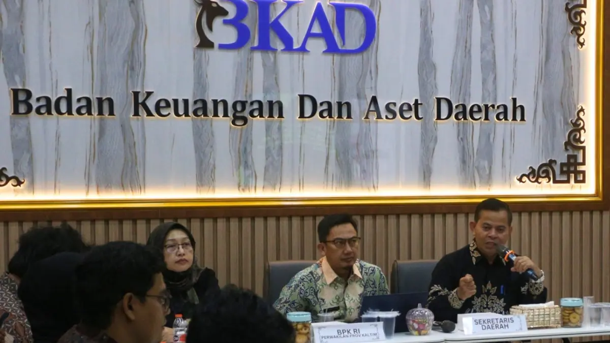 Sekda PPU Tohar mengikuti Exit Meeting pemeriksaan terinci LKPD 2025 bersama BPK RI Perwakilan Kalimantan Timur di Kantor BKAD PPU, Sabtu (9/5/2026)