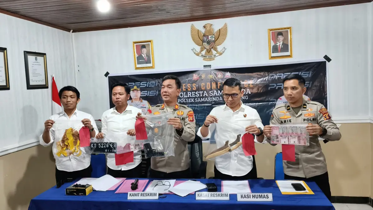BEBER KASUS: Polsek Samarinda Seberang merilis pengungkapan kasus perampokan yang terjadi di kawasan Rapak Dalam, Senin (11/5).