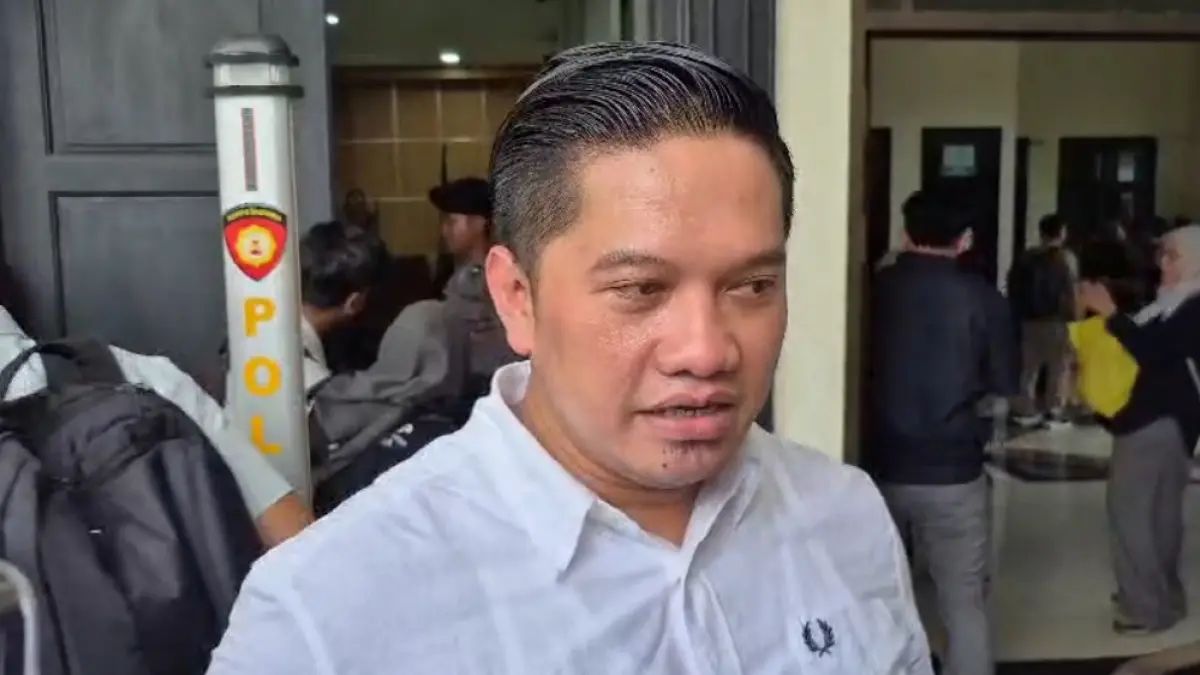 Kuasa hukum Dayang Donna, Hendrik Kusnianto