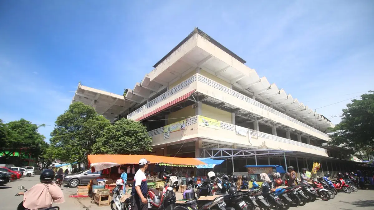 RETRIBUSI: DPRD Kota Balikpapan menyoroti kebocoran retribusi parkir di tengah meningkatnya jumlah kendaraan yang melintasi jalanan kota. (ANGGI/KP)