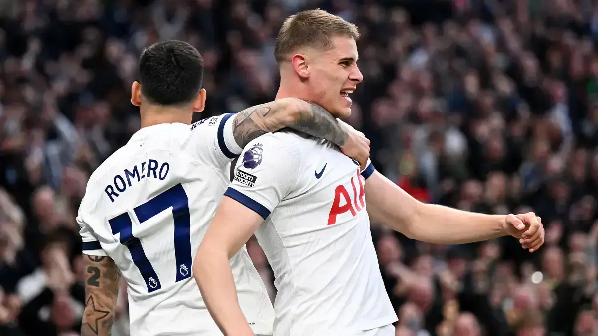 Tottenham Hotspur berjuang lolos dari jerat degradasi Premier League musim ini. (DAILYSPORTS)