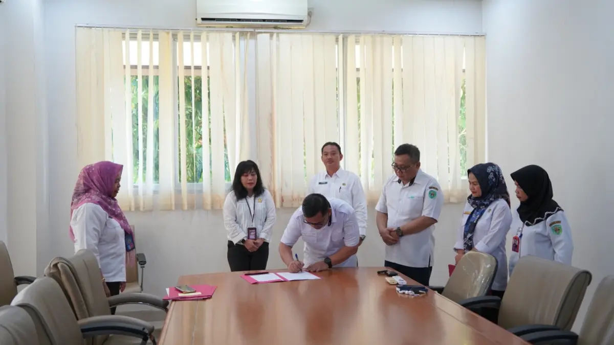 TINGKATKAN TUGAS: Serah terima jabatan di Diskominfo Kutai Barat.&nbsp;