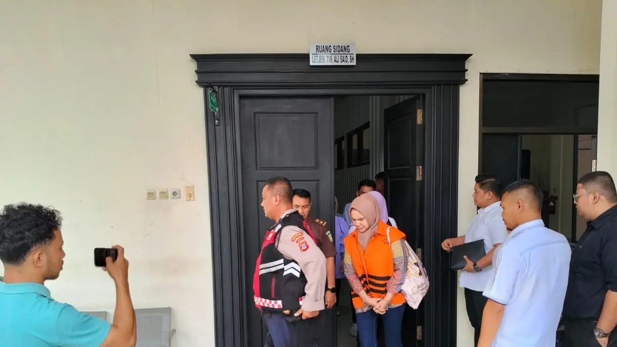 Dayang Donna saat menjalani sidang di Pengadilan Tipikor Samarinda beberapa waktu lalu. (Dok/KP)