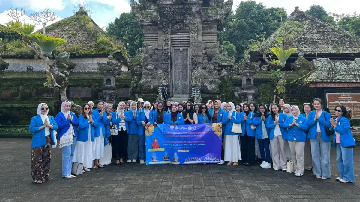 Mahasiswa Program Studi Kebidanan STIKES Mutiara Mahakam Samarinda mengabadikan momen saat Pelatihan Pelatihan PPGDON di Bapelkesmas Bali, Rabu, 13 Mei 2026. (IST)
