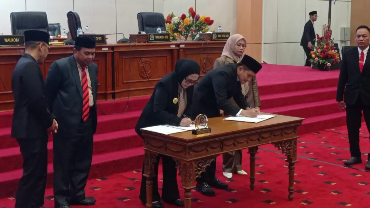 SEPAKAT: DPRD Bontang menyetujui pembatalan proyek tahun jamak revitalisasi Waduk Kanaan melalui rapat paripurna. (ADIEL KUNDHARA/KP)