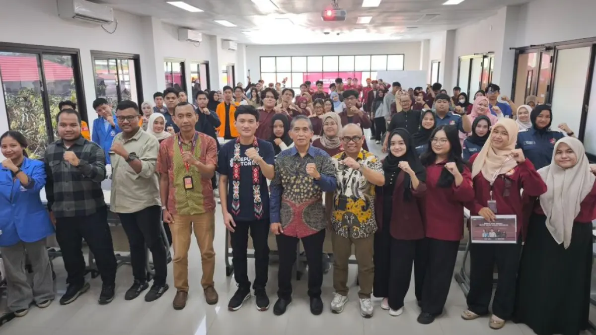 RUANG AKADEMIK: Diskusi Publik Kampus atau Barak di Universitas Mulia dihadiri Presiden dan Wakil Presiden BEM se-Balikpapan. Menjadikan forum ini tidak hanya sebagai agenda internal kampus, tetapi juga ruang konsolidasi pemikiran mahasiswa lintas perguruan tinggi.

&nbsp;