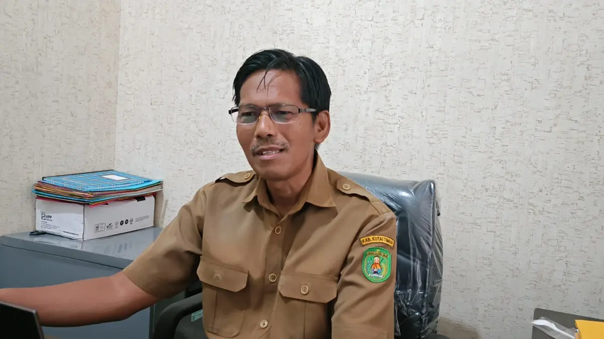 Pengawas Lingkungan Hidup Ahli Pertama DLH Kutim, Zainuddin. Jufriadi/KP
