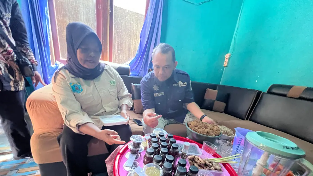 Produk rumput laut tambak di Desa Maruat dan Muara Telake Kecamatan Long Kali telah menghasilkan banyak produk olahan. (M NAJIB/KALTIM POST)