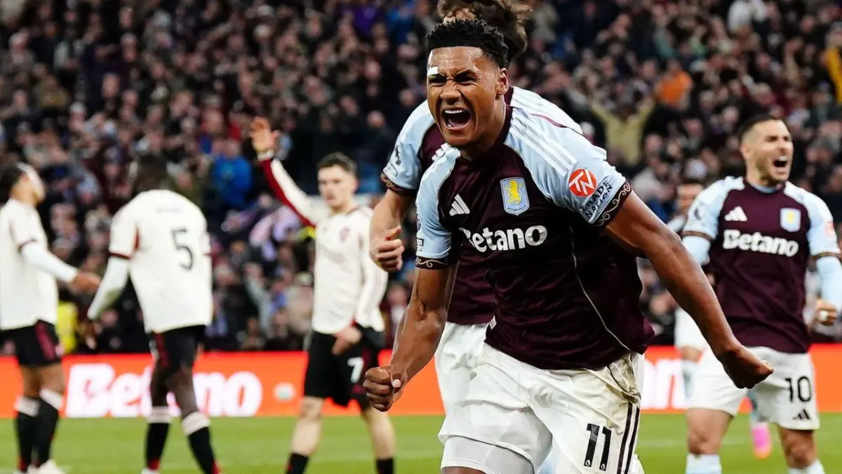 Penyerang Ollie Watkins merayakan gol ke gawang Liverpool FC dalam laga Premier League 2025/2026 di Villa Park, Sabtu (16/5/2026) dini hari WIB. (Jacob King/PA via AP)