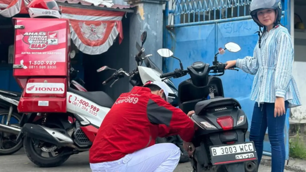 KEWAJIBAN: Para pemilik motor matic diimbau untuk melakukan penggantian oli gardan secara rutin setiap 8.000 kilometer.