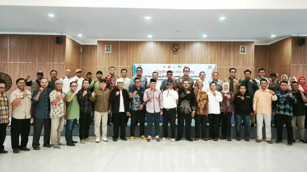 Warga antusias mengikuti dialog untuk menghasilkan gagasan dan solusi bagi kemajuan Kelurahan Gunung Bahagia. (IST)

&nbsp;