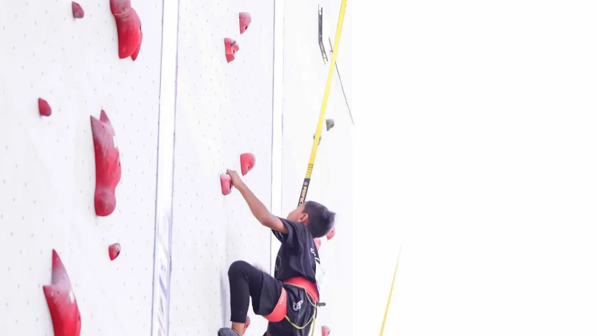 Atlet kelompok umur under-11 saat perebutan medali emas pada kategori speed klasik putra, Kejurprov Samarinda 2026. (IST)

&nbsp;

&nbsp;
