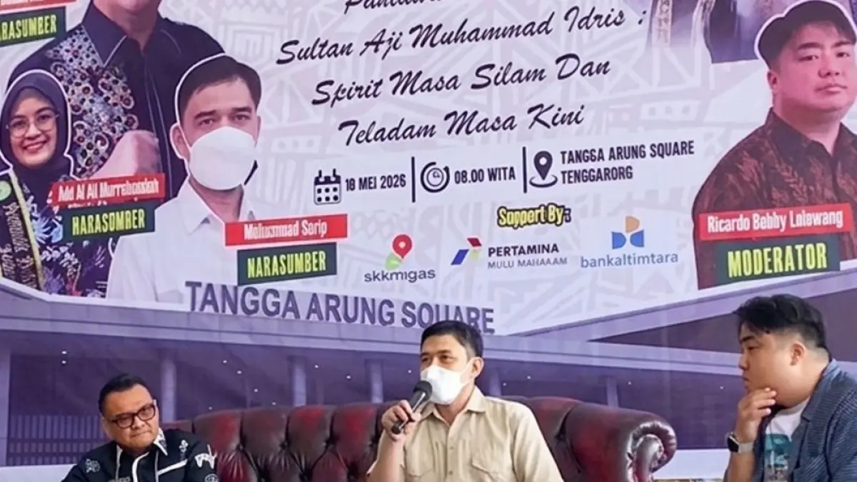 Bupati Kutai Kartanegara Aulia Rahman Basri dan Muhammad Sarip di Forum Diskusi Pahlawan Nasional Sultan Aji Muhammad Idris, Tenggarong, 18 Mei 2026.