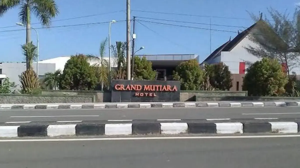 JADI OPSI: Pemkot Bontang sebelumnya menawarkan Hotel Grand Mutiara untuk dijadikan lokasi perkuliahan Unhan jika berhasil digaet ke Bontang. FOTO: ADIEL KUNDHARA/KP
