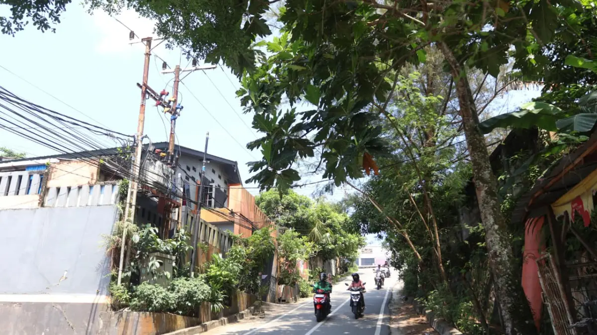 ALTERNATIF: Jalan Punai Balikpapan Selatan menjadi jalan alternatif utama sementara perbaikan Jalan Syarifuddin Yoes. (ANGGI PRADITHA/KP)