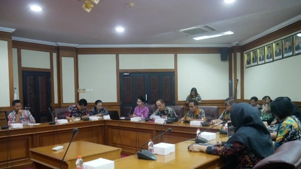 LAYANAN KESEHATAN: Rapat tindak lanjut hasil kaji tiru RSUD Mangku Jaya Linggang ke RSUD Inche Abdoel Moeis. 