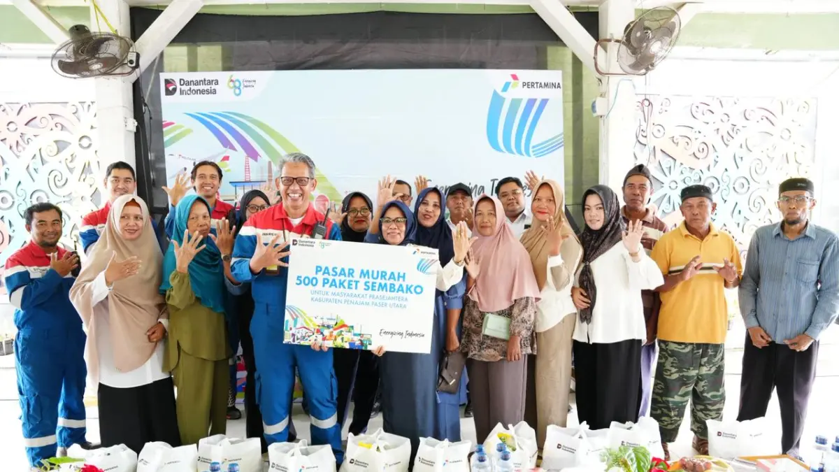 LEBIH TERJANGKAU: Pasar Murah di Banua Patra Balikpapan dan Kantor Desa Girimukti bentuk kepedulian perusahaan membantu masyarakat memperoleh kebutuhan pokok dengan harga terjangkau.