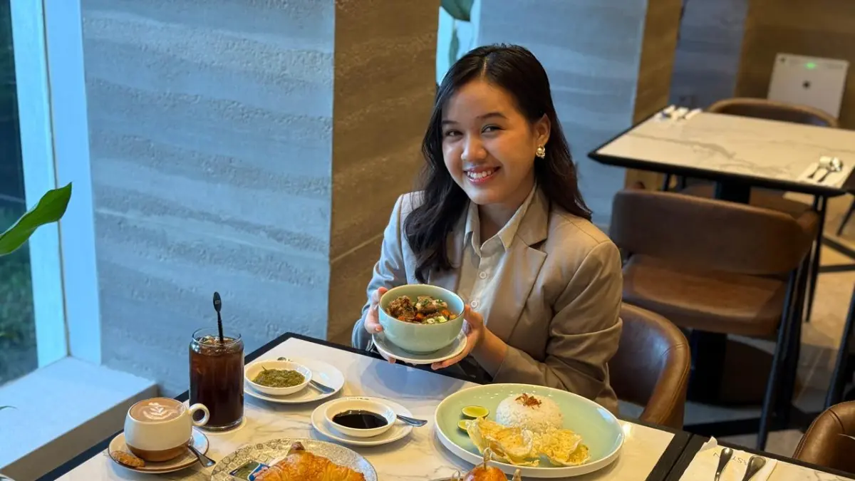 LEMBUT: Sop iga ala Aston Hotel Samarinda & Convention Center hadir dengan kuah bening, namun memiliki cita rasa kuat kaya rempah.