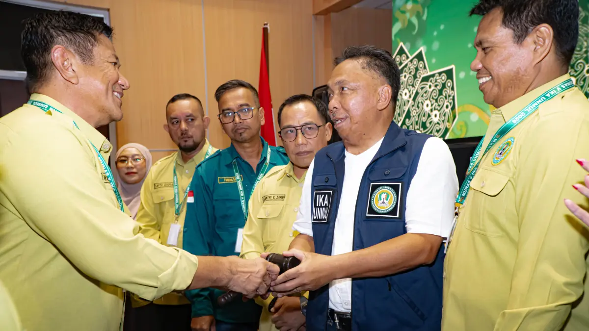 Agus Suwandy aklamasi menjadi ketua umum IKA Unmul dalam munas.