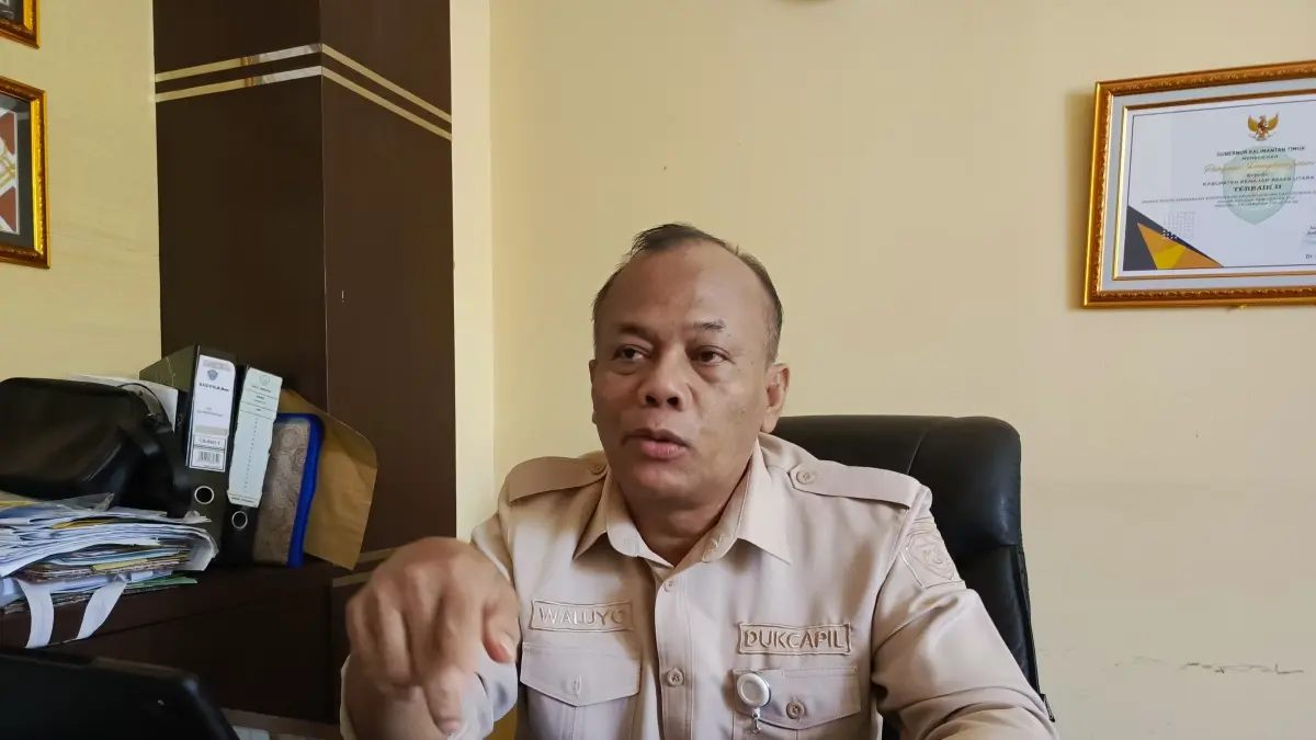 Kepala Disdukcapil PPU-Waluyo