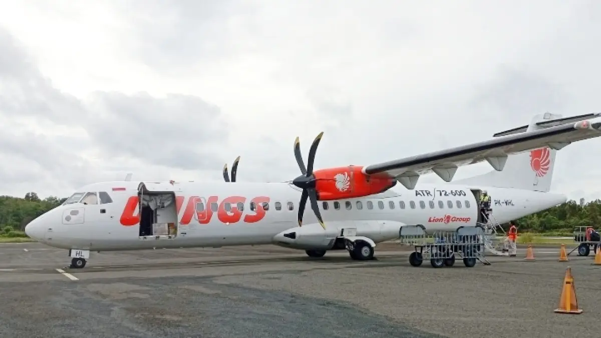TAKSI UDARA: Pesawat Wings Air yang melayani penerbangan rute Melak - Balikpapan.