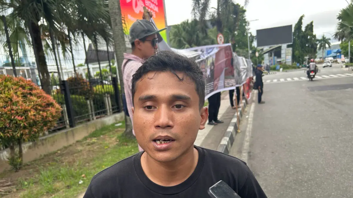 Peringati Hari Anti Tambang 2026, Jatam gelar aksi di depan Kantor Kegubernuran Kaltim, Jumat (29/5/2026). (Dok JATAM)

&nbsp;

&nbsp;
