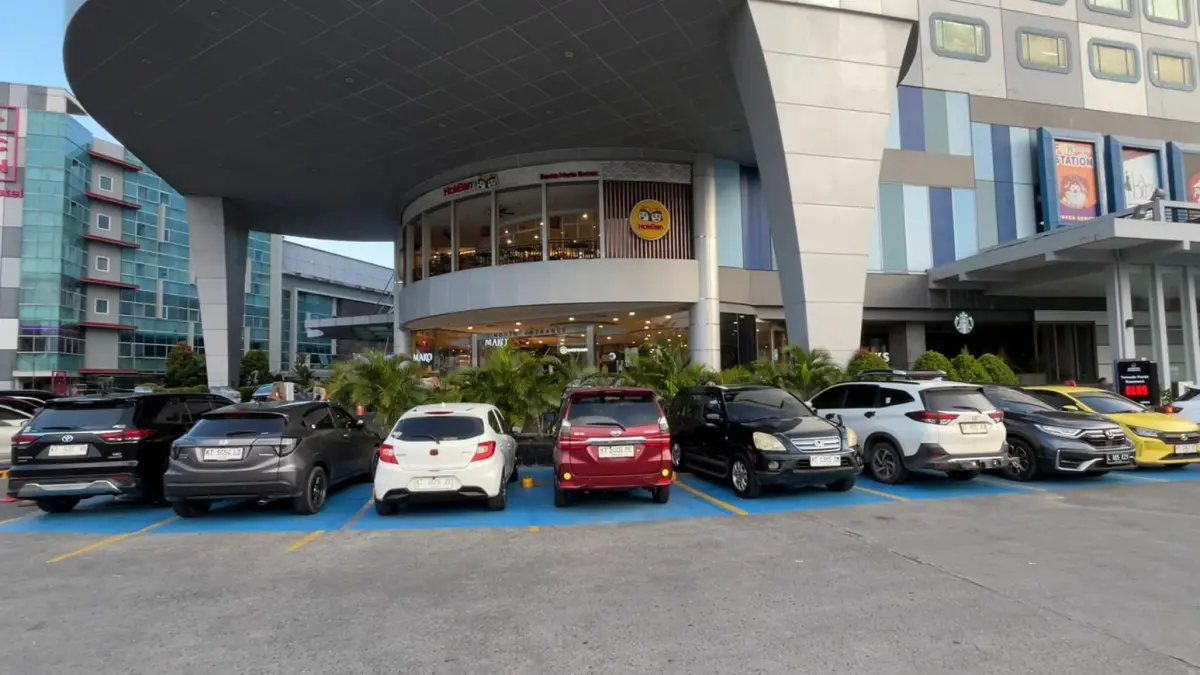 PENERAPAN: Premium Parking di BSB bakal mulai diterapkan pada Juni mendatang.