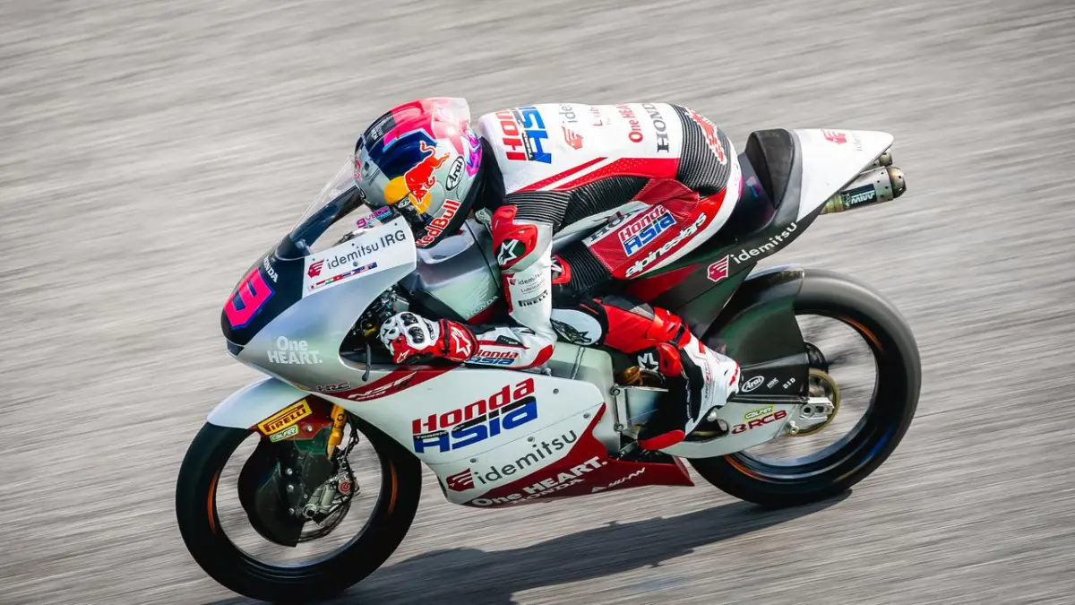 Veda Ega Pratama pada kualifikasi Moto3 Thailand di Sirkuit Buriram hari Sabtu (28/02/2026). (Honda Team Asia)
