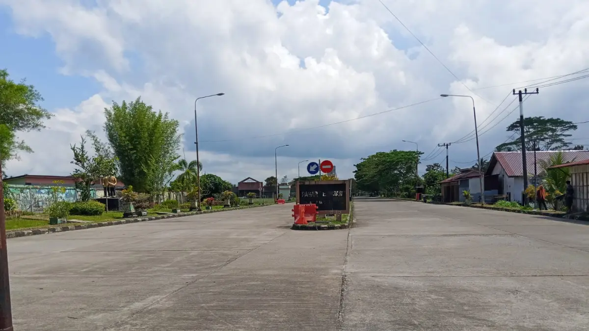 Pasar Induk Nenang yang ditegaskan Dishub PPU tidak boleh ada penarikan biaya tambahan atau pungutan di dalam area pasar setelah pengunjung membayar retribusi resmi di pintu masuk. (AHMAD MAKI/KP)