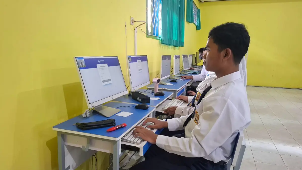 Pelajar kelas IX mengikuti Tes Kemampuan Akademik (TKA) tahun ajaran 2025/2026. (ADIEL KUNDHARA/KALTIM POST)